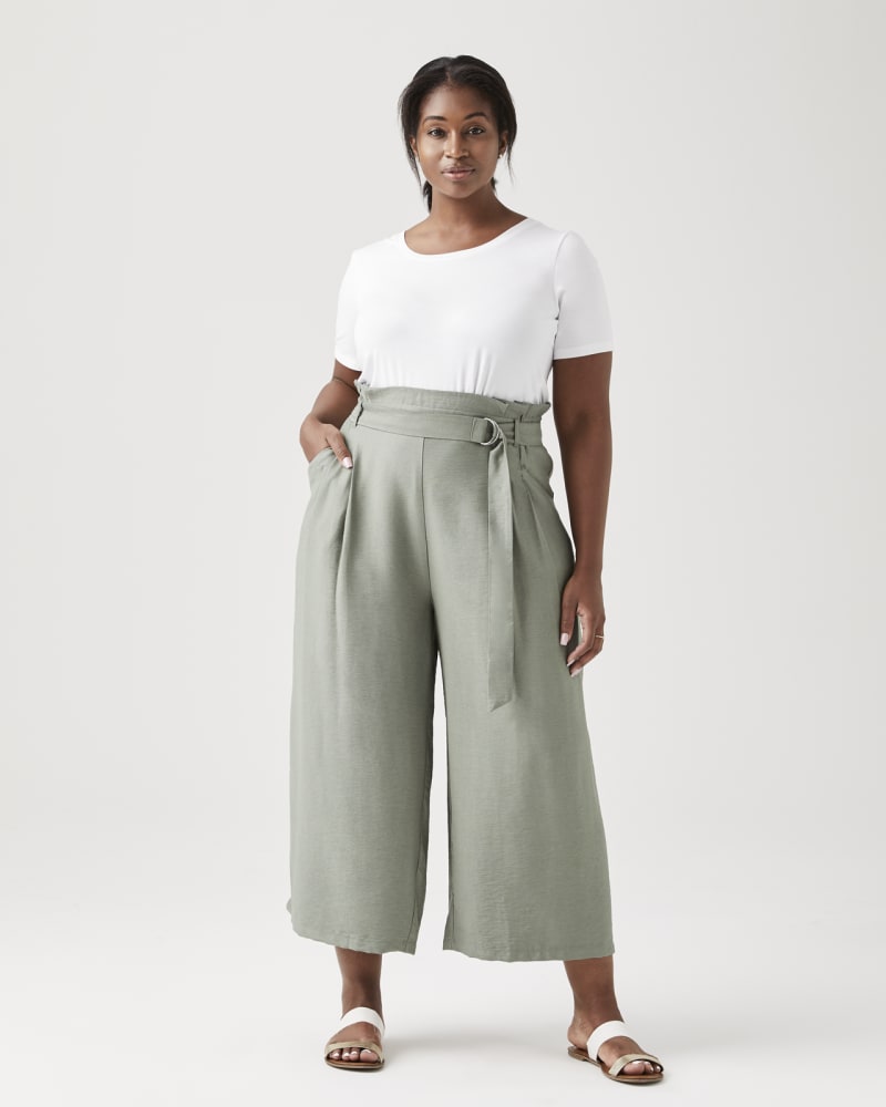 Plus size model wearing Veronica Culotte Wide-Leg Pants by Vero Moda | Dia&Co | dia_product_style_image_id:131561
